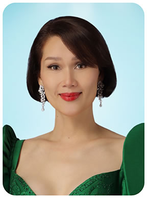 Portrait of Geraldine Roman