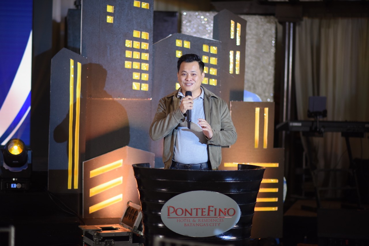 Portrait of Serge Atienza
