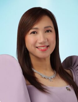 Portrait of Ruth Hernandez