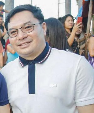 Portrait of Nerito “JayR” Santos Jr.