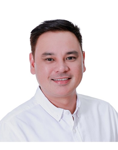 Portrait of Allen Ford Tan