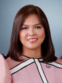 Portrait of Karen Flores-Garcia
