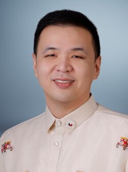 Portrait of Reynolds Michael Tan