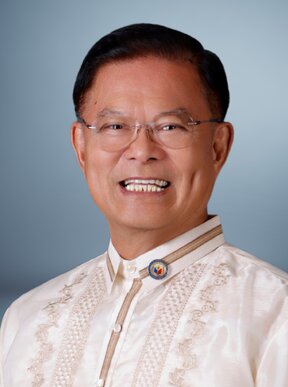 Portrait of Roger “Oging” Gaviola Mercado